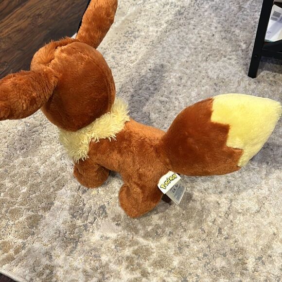 Build a Bear Eeveee Pokémon 2017 17” tall plush  EUC - Picture 3 of 7